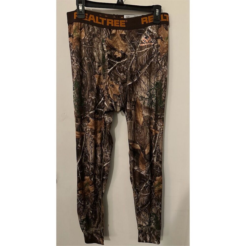 Realtree Men's Camouflage Base Layer Pants Size M Hunting Hiking